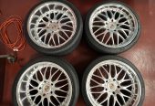 Aftermarket Porsche rims